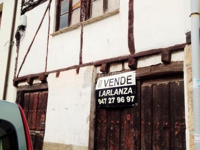 Chalet en venta en Covarrubias, Castilla y León
