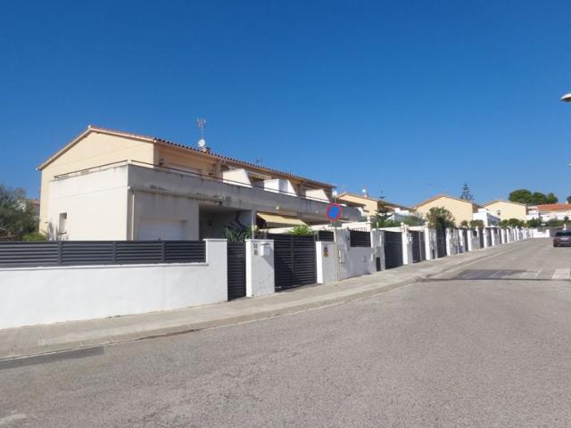 Villa en venta en Creixell