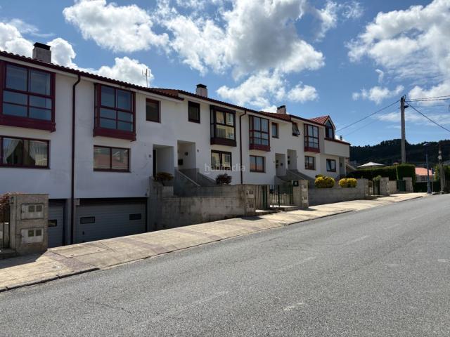 Chalet en venta en Cordeda, A Coruña