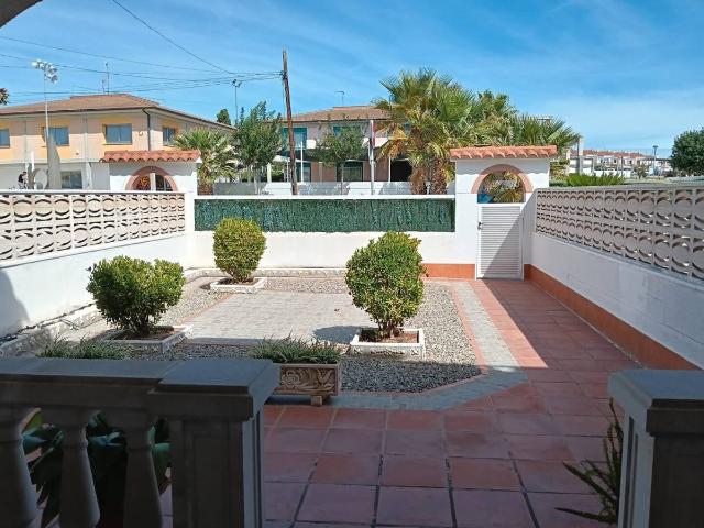 Chalet en venta en Cunit, Tarragona