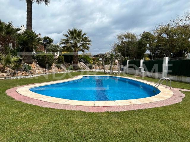 Chalet en venta en Cunit, Tarragona