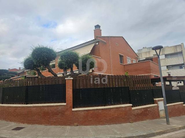 Chalet en venta en Cunit, Tarragona