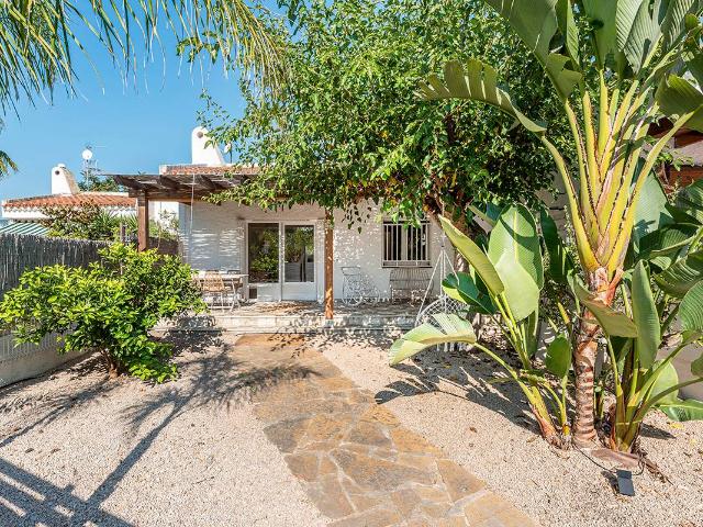 Villa en venta en Deltebre