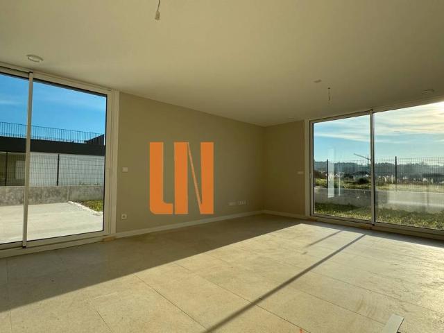Villa en venta en Oleiros