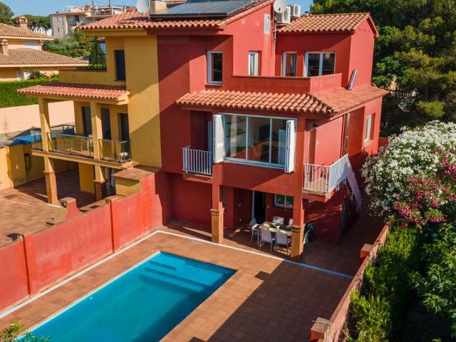 Villa en venta en L'escala, Camp dels Pilans