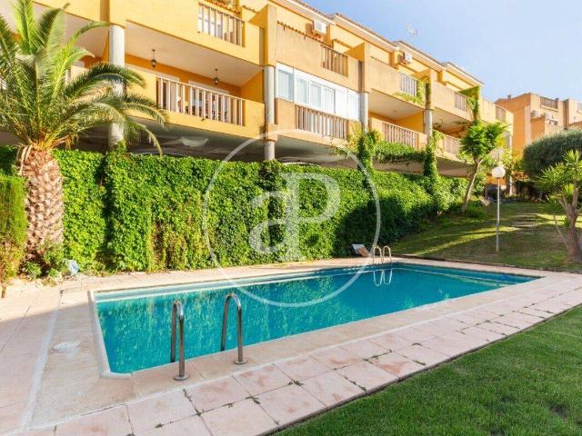 Chalet en venta en Chiva, València / Valencia