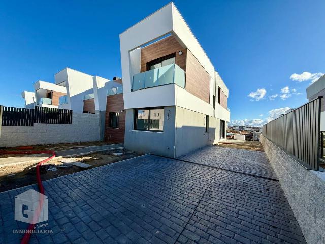 Chalet en venta en Villaviciosa De Odón, Madrid