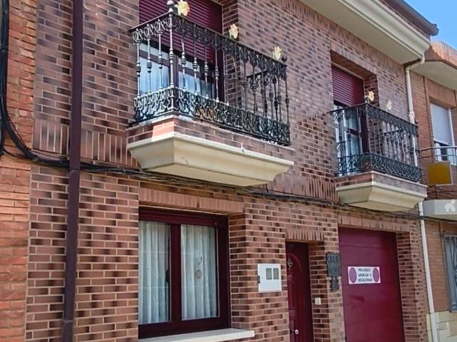 Chalet en venta en El Burgo Ranero, Castilla y León