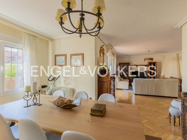 Chalet en venta en Rozas De Puerto Real, Madrid