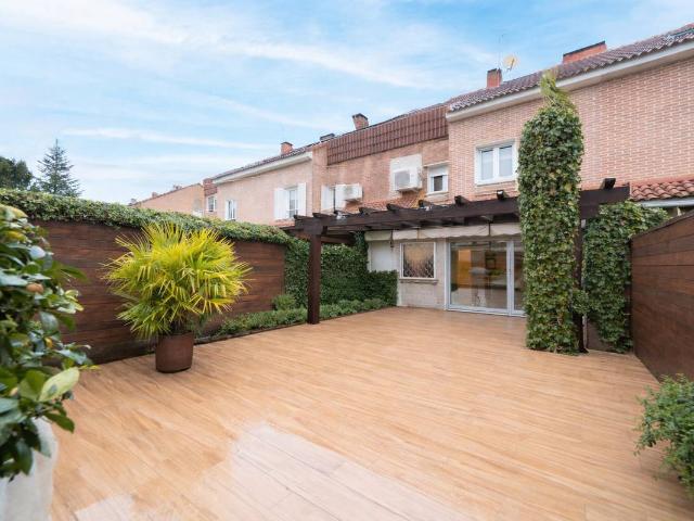 Chalet en venta en Rozas De Puerto Real, Madrid