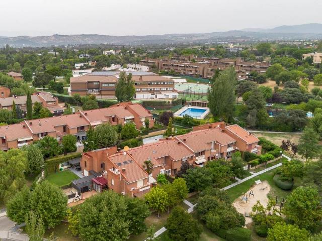 Chalet en venta en Rozas De Puerto Real, Madrid