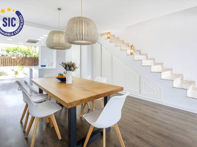 Chalet en venta en l'Horta Nord, Valencia