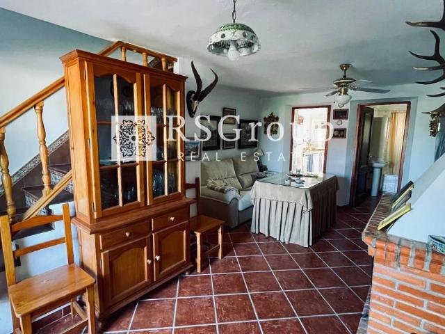 Villa en venta en El Real De La Jara
