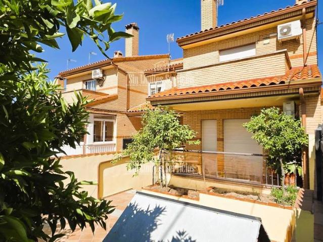Villa en venta en El Viso De San Juan