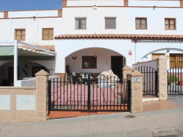 Chalet en venta en Enix, Andalucía