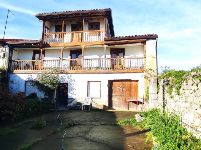 Chalet en venta en Entrambasaguas, Cantabria