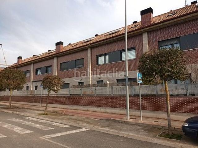 Chalet en venta en Entrena, La Rioja