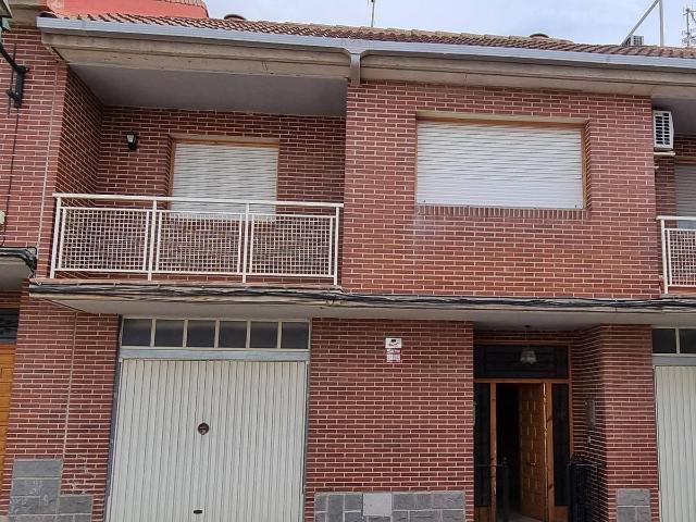 Villa en venta en Épila