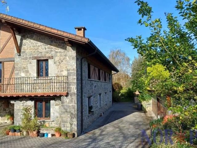 Villa en venta en Ereño