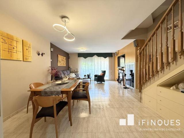 Villa en venta en Castellar Del Vallès, Airesol C