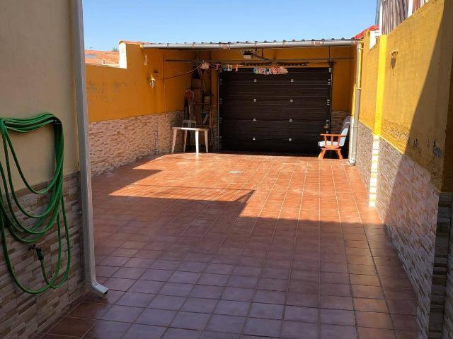 Chalet en venta en Esparragalejo, Extremadura