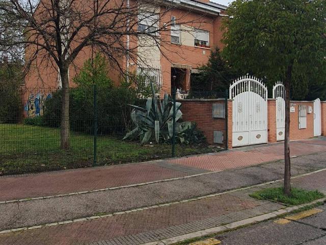 Chalet en venta en Distrito I, Alcalá De Henares