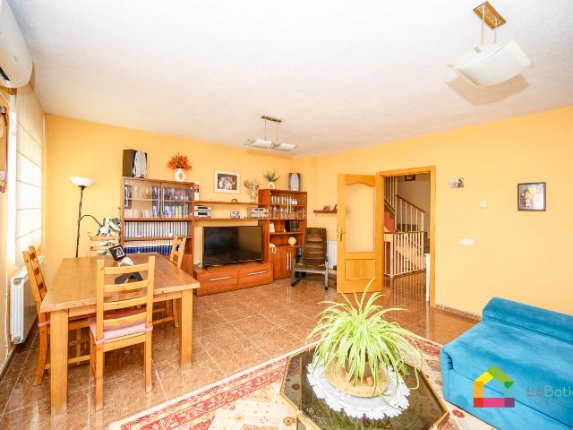 Chalet en venta en Esquivias, Castilla-La Mancha