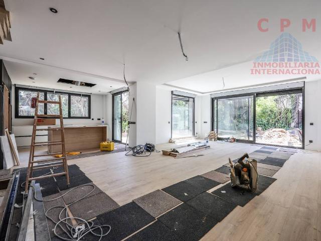 Villa en venta en Pozuelo De Alarcón, Pozuelo Estación