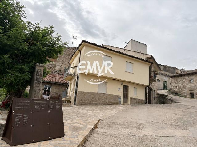 Chalet en venta en Fermoselle, Castilla y León