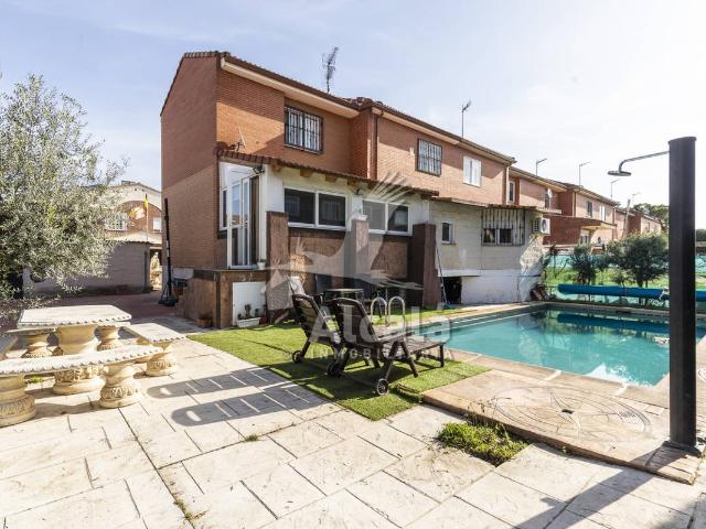 Chalet en venta en Azuqueca De Henares, Castilla-La Mancha