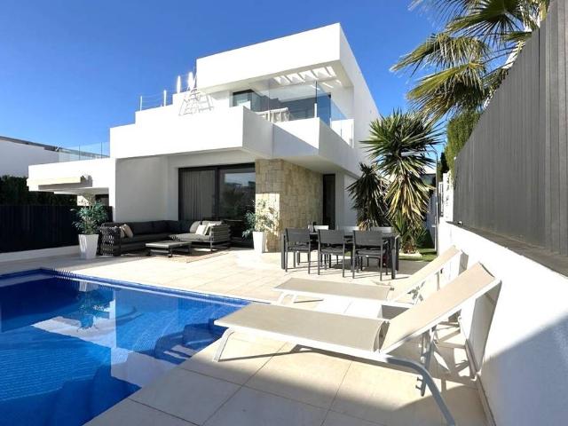 Villa en venta en Finestrat
