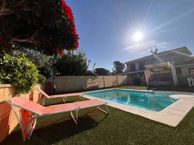 Villa en venta en Vilanova I La Geltrú, Centrevila