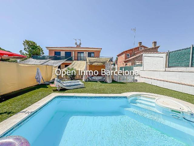 Villa en venta en Vilanova I La Geltrú, Centrevila