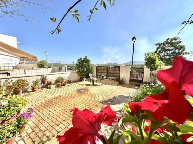 Chalet en venta en Antequera, Andalucía