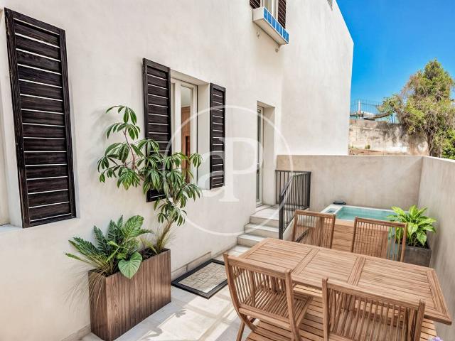 Villa en venta en Madrid, Cortes