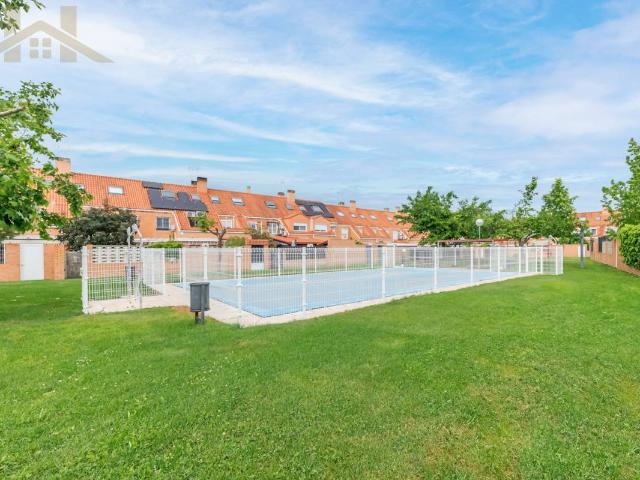 Chalet en venta en Parla, Madrid