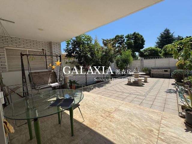 Villa en venta en Parla, La Laguna