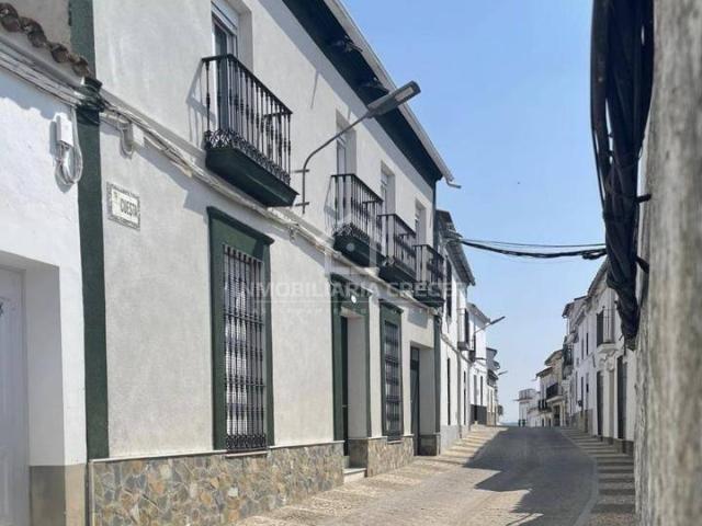 Chalet en venta en Fuentes De León, Extremadura