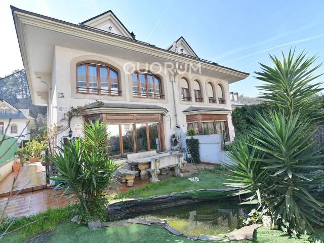 Villa en venta en Galdakao, Kurtzea