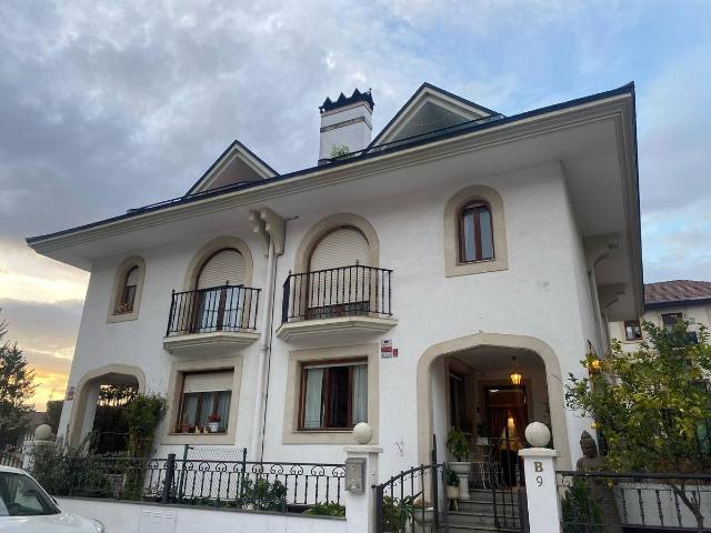Villa en venta en Galdakao, Kurtzea