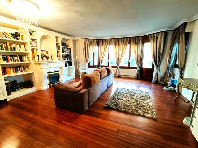 Chalet en venta en Kurtzea, Galdakao