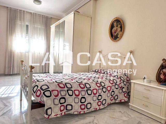Chalet en venta en Parcelas de Porsiver, Gelves