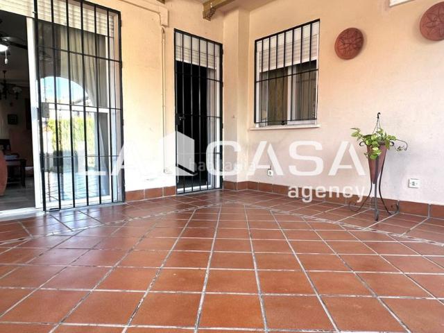 Chalet en venta en Parcelas de Porsiver, Gelves