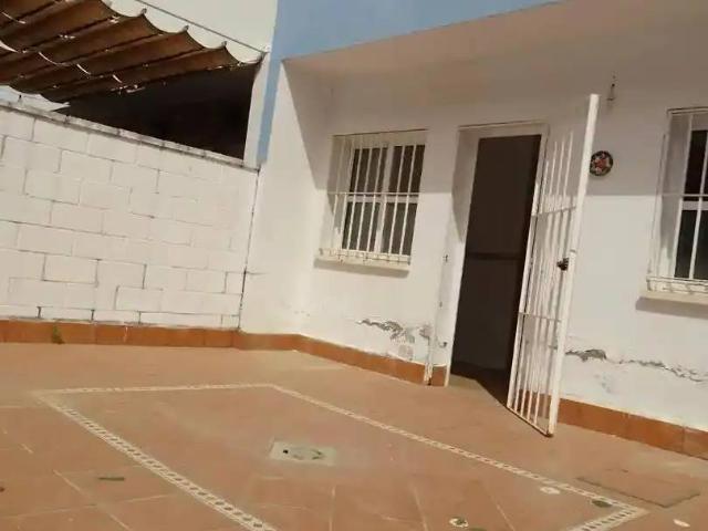 Chalet en venta en Gerena, Andalucía