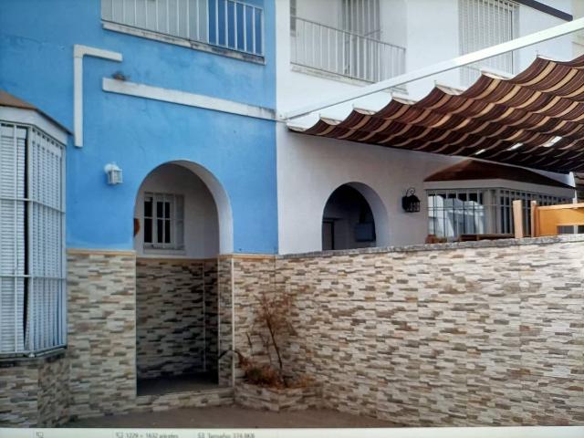 Chalet en venta en Gerena, Andalucía