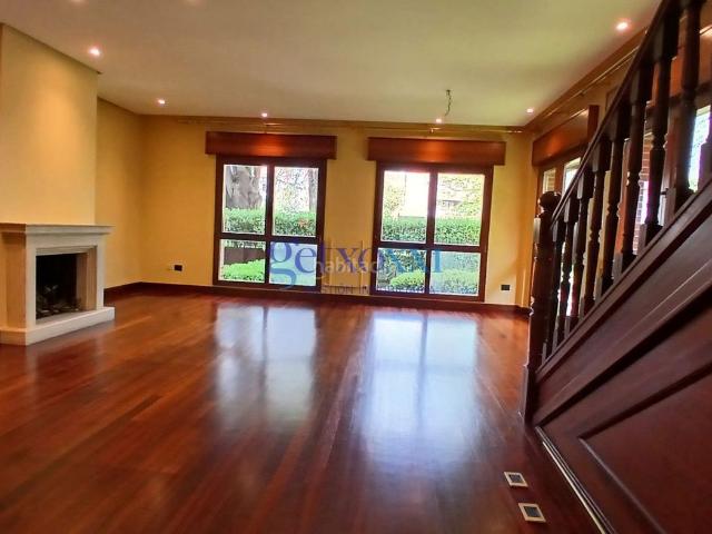 Chalet en venta en Elexalde, Getxo