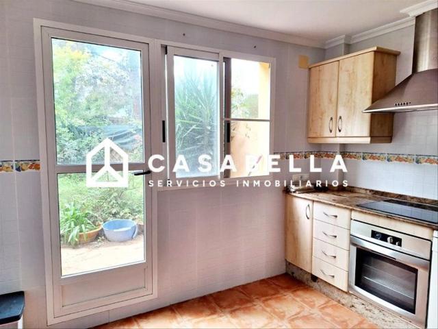 Villa en venta en Gilet, La Paz