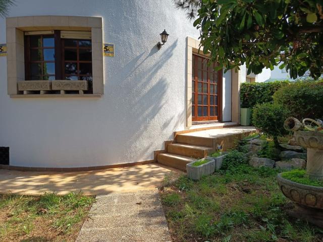 Chalet en venta en Montjuïc, Gironès
