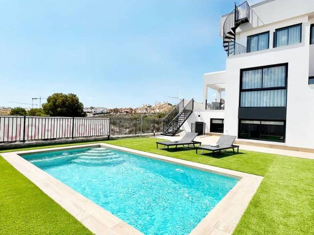 Villa en venta en Finestrat