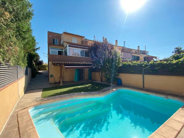 Villa en venta en Golmés
